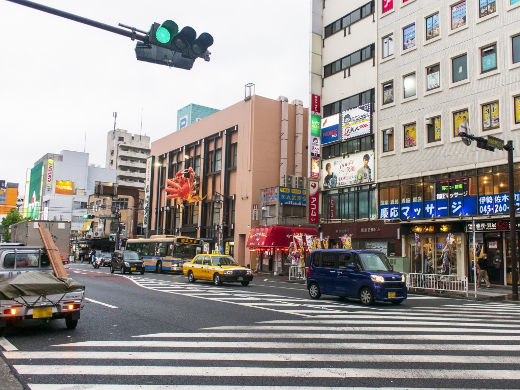 横浜でのホストクラブクラスターの発生について。